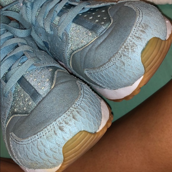 Blue Nike Air Huarache’s - Picture 5 of 7